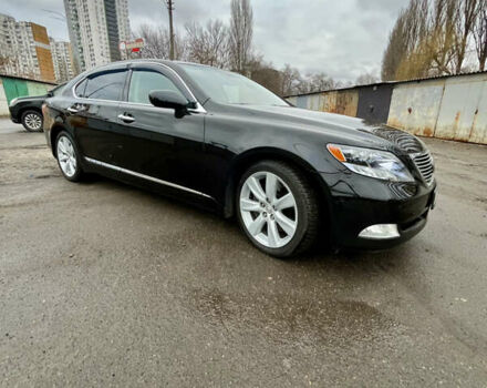 Черный Лексус ЛС, объемом двигателя 4.97 л и пробегом 210 тыс. км за 16500 $, фото 3 на Automoto.ua