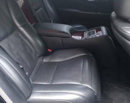 Чорний Лексус ЛС, об'ємом двигуна 4.6 л та пробігом 141 тис. км за 16000 $, фото 19 на Automoto.ua