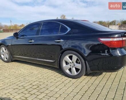 Черный Лексус ЛС, объемом двигателя 4.6 л и пробегом 246 тыс. км за 12500 $, фото 1 на Automoto.ua