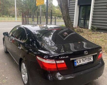 Черный Лексус ЛС, объемом двигателя 4.61 л и пробегом 310 тыс. км за 13500 $, фото 3 на Automoto.ua