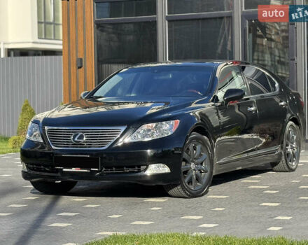Черный Лексус ЛС, объемом двигателя 4.6 л и пробегом 251 тыс. км за 12500 $, фото 1 на Automoto.ua