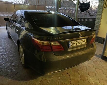 Черный Лексус ЛС, объемом двигателя 4.6 л и пробегом 300 тыс. км за 16000 $, фото 5 на Automoto.ua