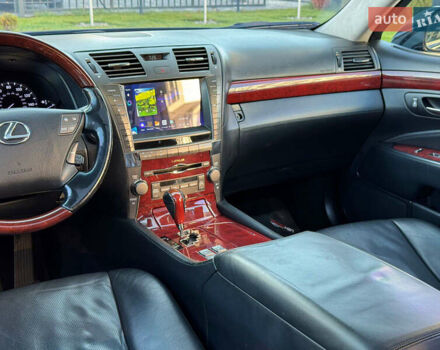 Чорний Лексус ЛС, об'ємом двигуна 4.6 л та пробігом 245 тис. км за 12700 $, фото 13 на Automoto.ua