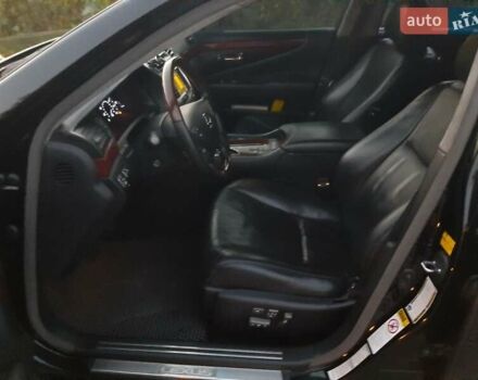 Черный Лексус ЛС, объемом двигателя 4.97 л и пробегом 229 тыс. км за 10800 $, фото 27 на Automoto.ua