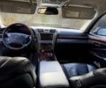 Черный Лексус ЛС, объемом двигателя 4.6 л и пробегом 300 тыс. км за 10264 $, фото 6 на Automoto.ua
