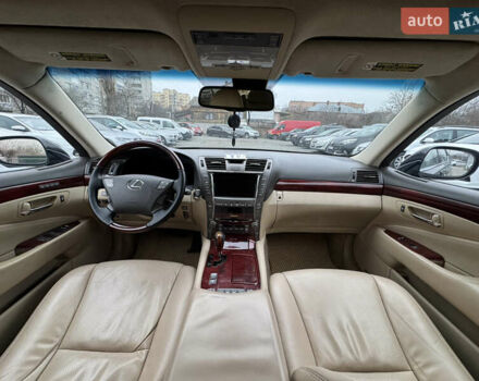 Черный Лексус ЛС, объемом двигателя 4.61 л и пробегом 138 тыс. км за 9999 $, фото 14 на Automoto.ua