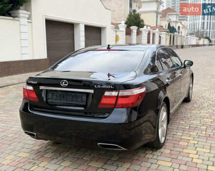 Черный Лексус ЛС, объемом двигателя 4.61 л и пробегом 200 тыс. км за 10900 $, фото 6 на Automoto.ua