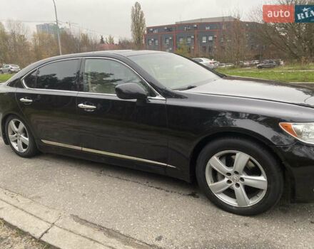 Черный Лексус ЛС, объемом двигателя 4.61 л и пробегом 264 тыс. км за 12000 $, фото 3 на Automoto.ua