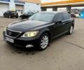 Черный Лексус ЛС, объемом двигателя 4.6 л и пробегом 187 тыс. км за 11800 $, фото 1 на Automoto.ua