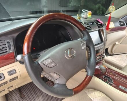 Чорний Лексус ЛС, об'ємом двигуна 4.6 л та пробігом 260 тис. км за 11000 $, фото 13 на Automoto.ua