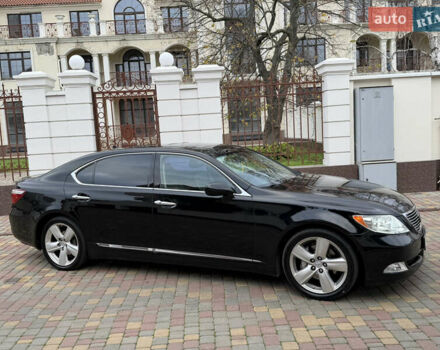 Черный Лексус ЛС, объемом двигателя 4.61 л и пробегом 200 тыс. км за 10900 $, фото 1 на Automoto.ua