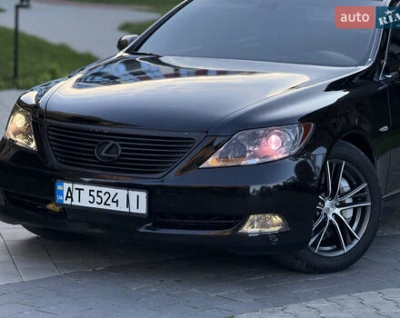 Черный Лексус ЛС, объемом двигателя 4.61 л и пробегом 300 тыс. км за 9900 $, фото 2 на Automoto.ua