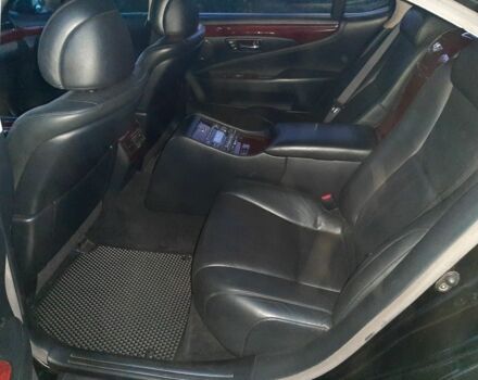 Черный Лексус ЛС, объемом двигателя 5 л и пробегом 229 тыс. км за 10500 $, фото 22 на Automoto.ua