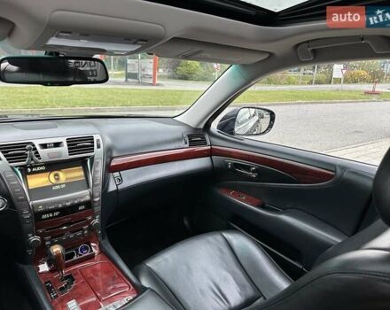 Чорний Лексус ЛС, об'ємом двигуна 4.61 л та пробігом 229 тис. км за 11500 $, фото 21 на Automoto.ua
