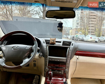 Чорний Лексус ЛС, об'ємом двигуна 4.61 л та пробігом 228 тис. км за 12300 $, фото 12 на Automoto.ua