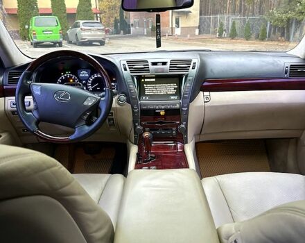 Чорний Лексус ЛС, об'ємом двигуна 4.6 л та пробігом 200 тис. км за 12000 $, фото 9 на Automoto.ua