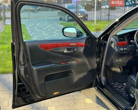 Чорний Лексус ЛС, об'ємом двигуна 4.6 л та пробігом 245 тис. км за 12700 $, фото 5 на Automoto.ua