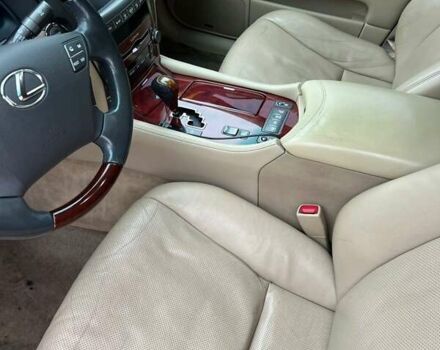 Черный Лексус ЛС, объемом двигателя 4.61 л и пробегом 259 тыс. км за 9507 $, фото 4 на Automoto.ua