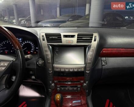 Черный Лексус ЛС, объемом двигателя 4.61 л и пробегом 220 тыс. км за 11500 $, фото 27 на Automoto.ua