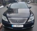 Черный Лексус ЛС, объемом двигателя 4.6 л и пробегом 142 тыс. км за 16000 $, фото 1 на Automoto.ua