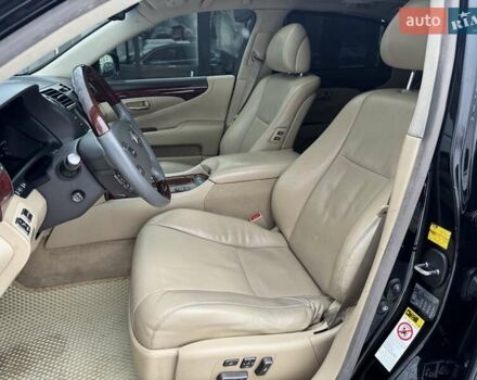 Черный Лексус ЛС, объемом двигателя 4.61 л и пробегом 232 тыс. км за 11900 $, фото 19 на Automoto.ua