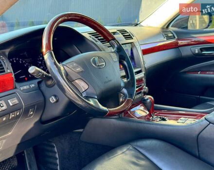 Чорний Лексус ЛС, об'ємом двигуна 4.6 л та пробігом 245 тис. км за 12700 $, фото 6 на Automoto.ua