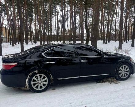 Черный Лексус ЛС, объемом двигателя 4.6 л и пробегом 27000 тыс. км за 12000 $, фото 11 на Automoto.ua