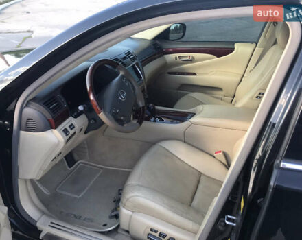 Черный Лексус ЛС, объемом двигателя 4.61 л и пробегом 176 тыс. км за 12900 $, фото 5 на Automoto.ua