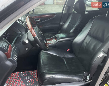 Черный Лексус ЛС, объемом двигателя 4.61 л и пробегом 235 тыс. км за 11999 $, фото 27 на Automoto.ua