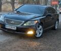 Черный Лексус ЛС, объемом двигателя 4.61 л и пробегом 198 тыс. км за 9400 $, фото 2 на Automoto.ua