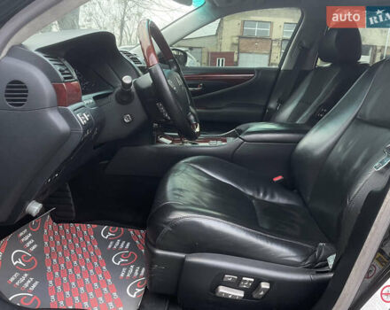 Черный Лексус ЛС, объемом двигателя 4.61 л и пробегом 235 тыс. км за 11999 $, фото 26 на Automoto.ua