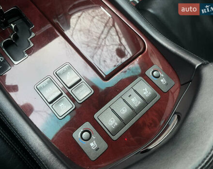 Черный Лексус ЛС, объемом двигателя 4.61 л и пробегом 235 тыс. км за 11999 $, фото 5 на Automoto.ua