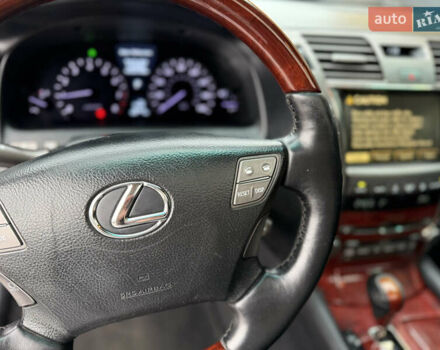 Чорний Лексус ЛС, об'ємом двигуна 4.6 л та пробігом 260 тис. км за 6999 $, фото 45 на Automoto.ua