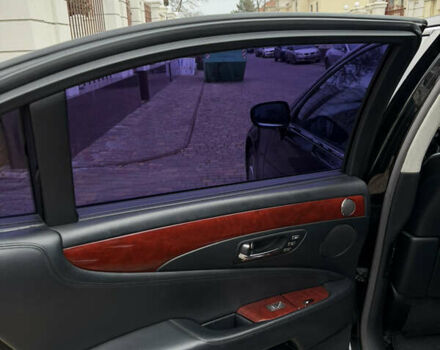 Черный Лексус ЛС, объемом двигателя 4.61 л и пробегом 200 тыс. км за 10900 $, фото 15 на Automoto.ua