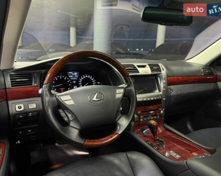 Черный Лексус ЛС, объемом двигателя 4.61 л и пробегом 220 тыс. км за 11500 $, фото 29 на Automoto.ua