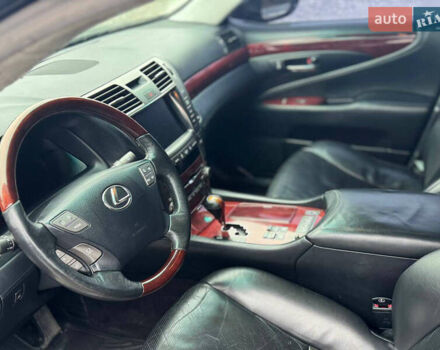 Чорний Лексус ЛС, об'ємом двигуна 4.61 л та пробігом 272 тис. км за 8900 $, фото 20 на Automoto.ua