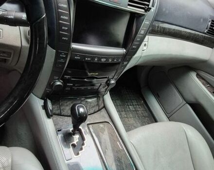 Черный Лексус ЛС, объемом двигателя 4.61 л и пробегом 180 тыс. км за 14500 $, фото 10 на Automoto.ua