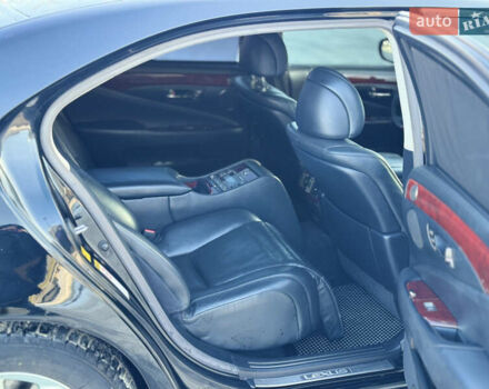 Черный Лексус ЛС, объемом двигателя 4.97 л и пробегом 223 тыс. км за 8700 $, фото 32 на Automoto.ua