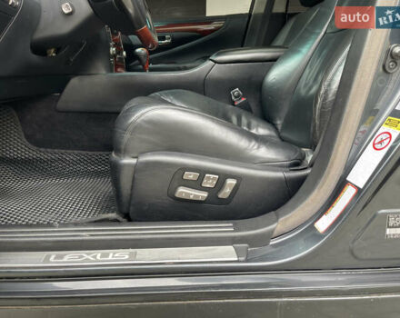 Черный Лексус ЛС, объемом двигателя 4.61 л и пробегом 355 тыс. км за 9400 $, фото 10 на Automoto.ua