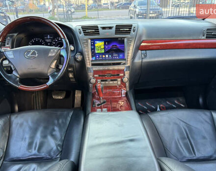 Черный Лексус ЛС, объемом двигателя 4.6 л и пробегом 251 тыс. км за 13500 $, фото 26 на Automoto.ua