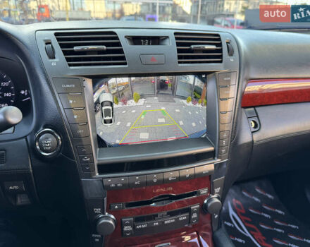 Черный Лексус ЛС, объемом двигателя 4.6 л и пробегом 251 тыс. км за 12500 $, фото 31 на Automoto.ua