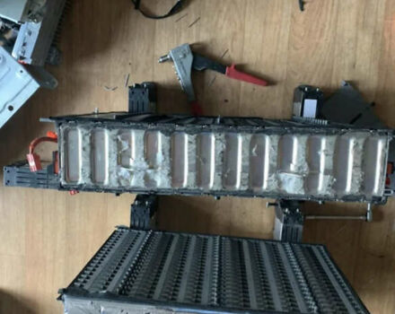 Черный Лексус ЛС, объемом двигателя 4.97 л и пробегом 222 тыс. км за 9900 $, фото 55 на Automoto.ua