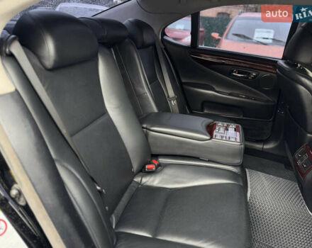 Черный Лексус ЛС, объемом двигателя 4.61 л и пробегом 316 тыс. км за 11800 $, фото 39 на Automoto.ua
