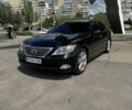 Черный Лексус ЛС, объемом двигателя 0 л и пробегом 160 тыс. км за 12800 $, фото 6 на Automoto.ua