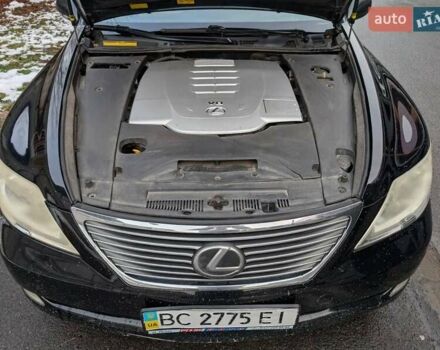 Чорний Лексус ЛС, об'ємом двигуна 4.61 л та пробігом 312 тис. км за 12000 $, фото 28 на Automoto.ua