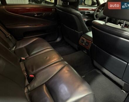 Черный Лексус ЛС, объемом двигателя 4.97 л и пробегом 347 тыс. км за 14500 $, фото 6 на Automoto.ua