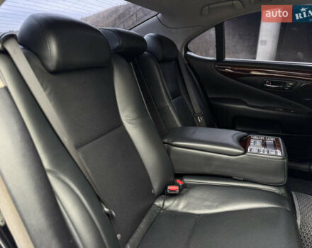 Черный Лексус ЛС, объемом двигателя 4.61 л и пробегом 320 тыс. км за 14500 $, фото 50 на Automoto.ua