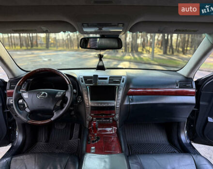 Чорний Лексус ЛС, об'ємом двигуна 4.61 л та пробігом 242 тис. км за 12600 $, фото 13 на Automoto.ua