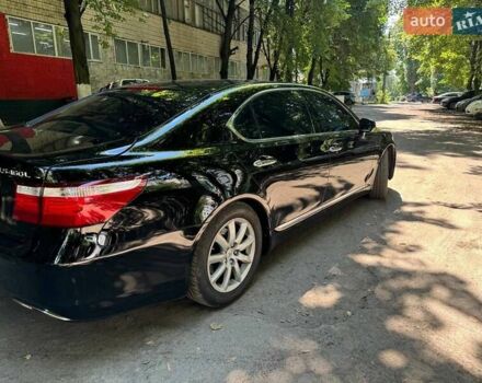 Черный Лексус ЛС, объемом двигателя 4.61 л и пробегом 181 тыс. км за 15000 $, фото 9 на Automoto.ua