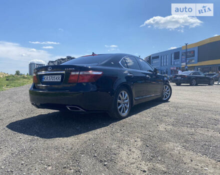 Чорний Лексус ЛС, об'ємом двигуна 4.61 л та пробігом 206 тис. км за 12600 $, фото 6 на Automoto.ua
